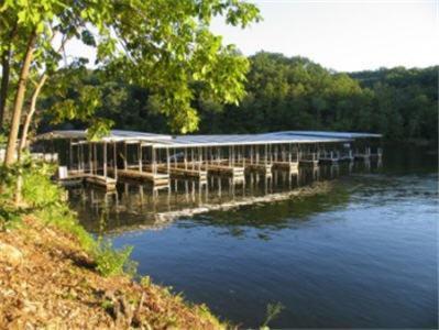 Holiday Shores Resort Osage Beach Buitenkant foto